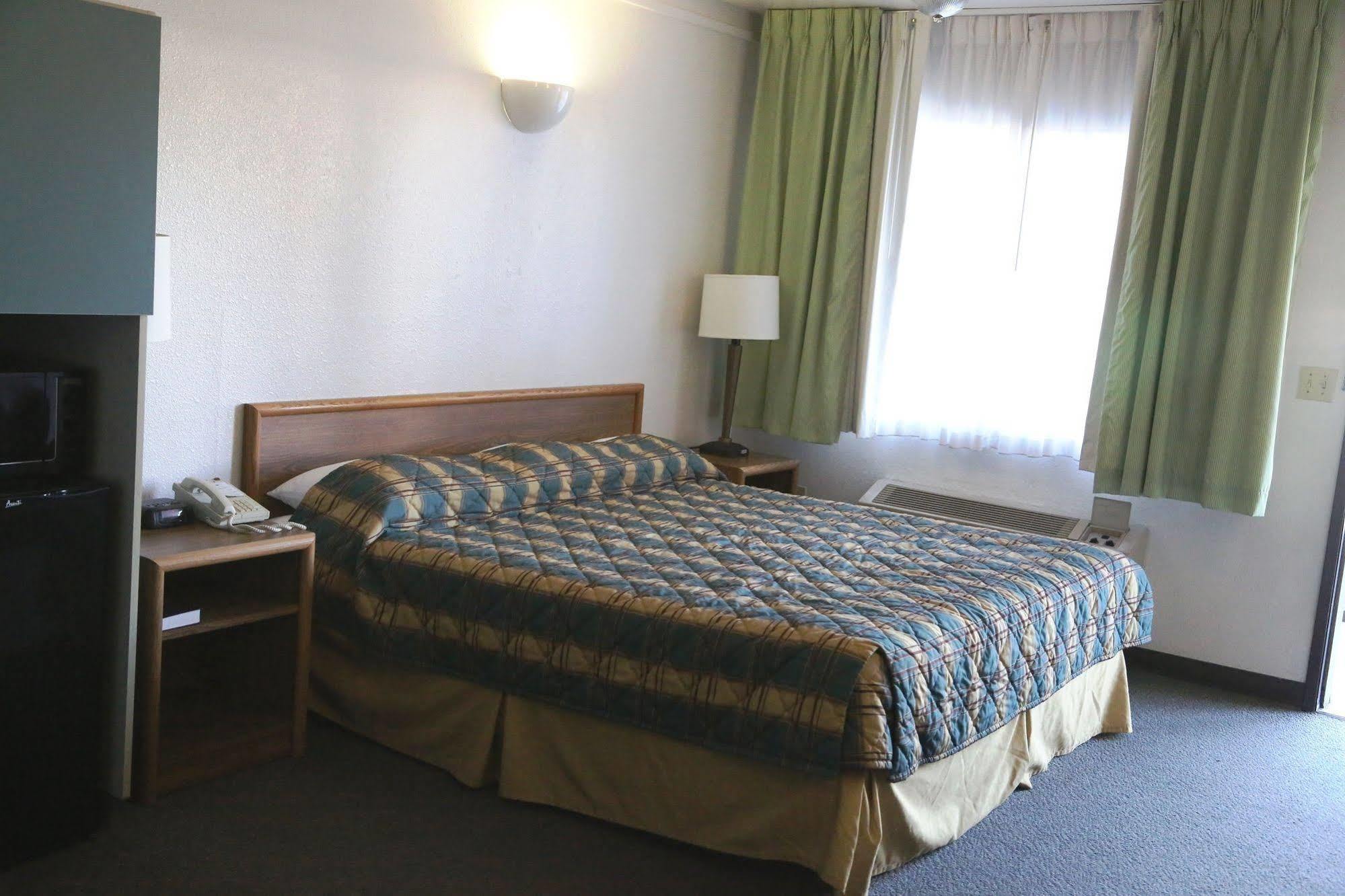 Idaho Inn Москоу Екстериор снимка