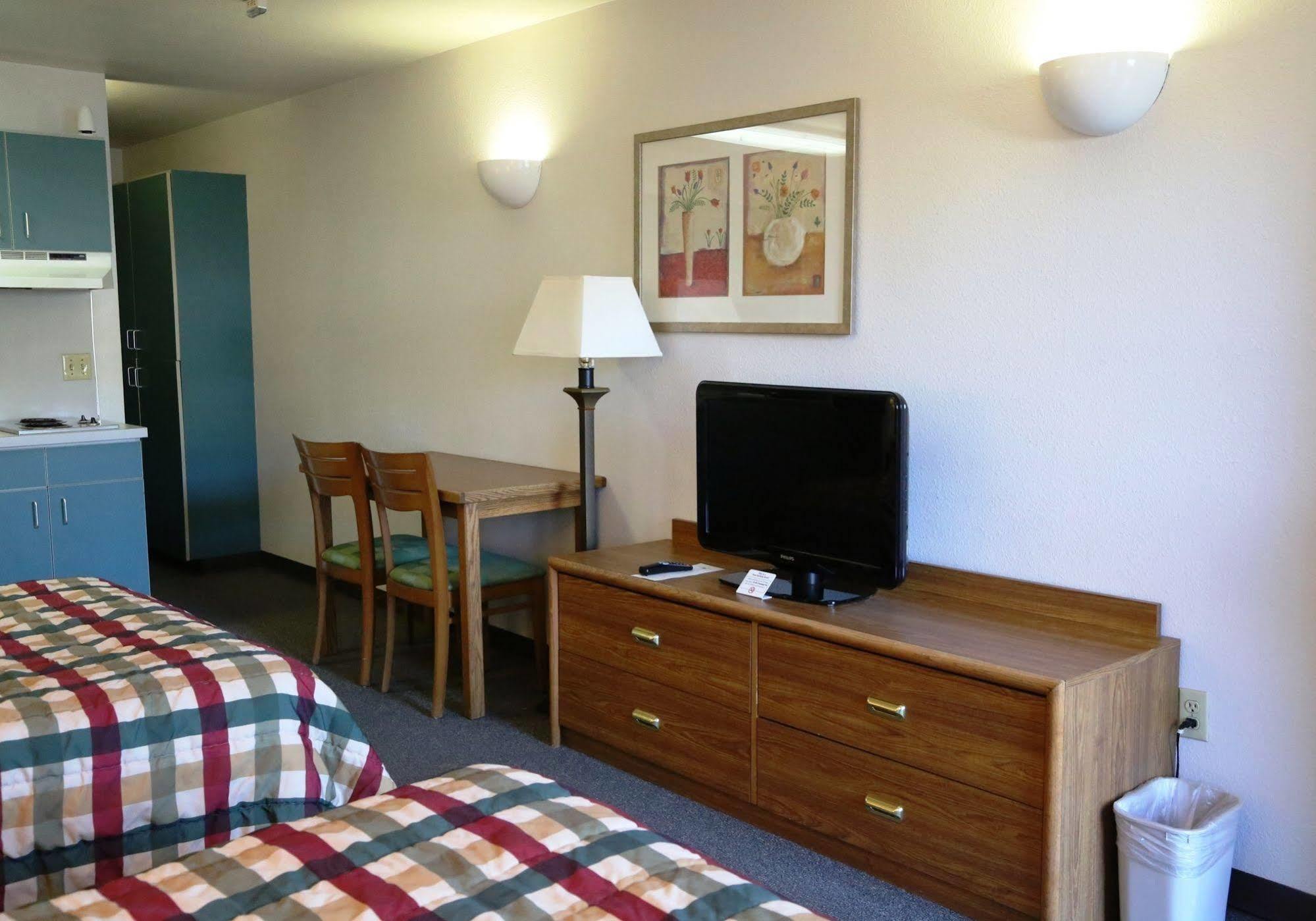 Idaho Inn Москоу Екстериор снимка